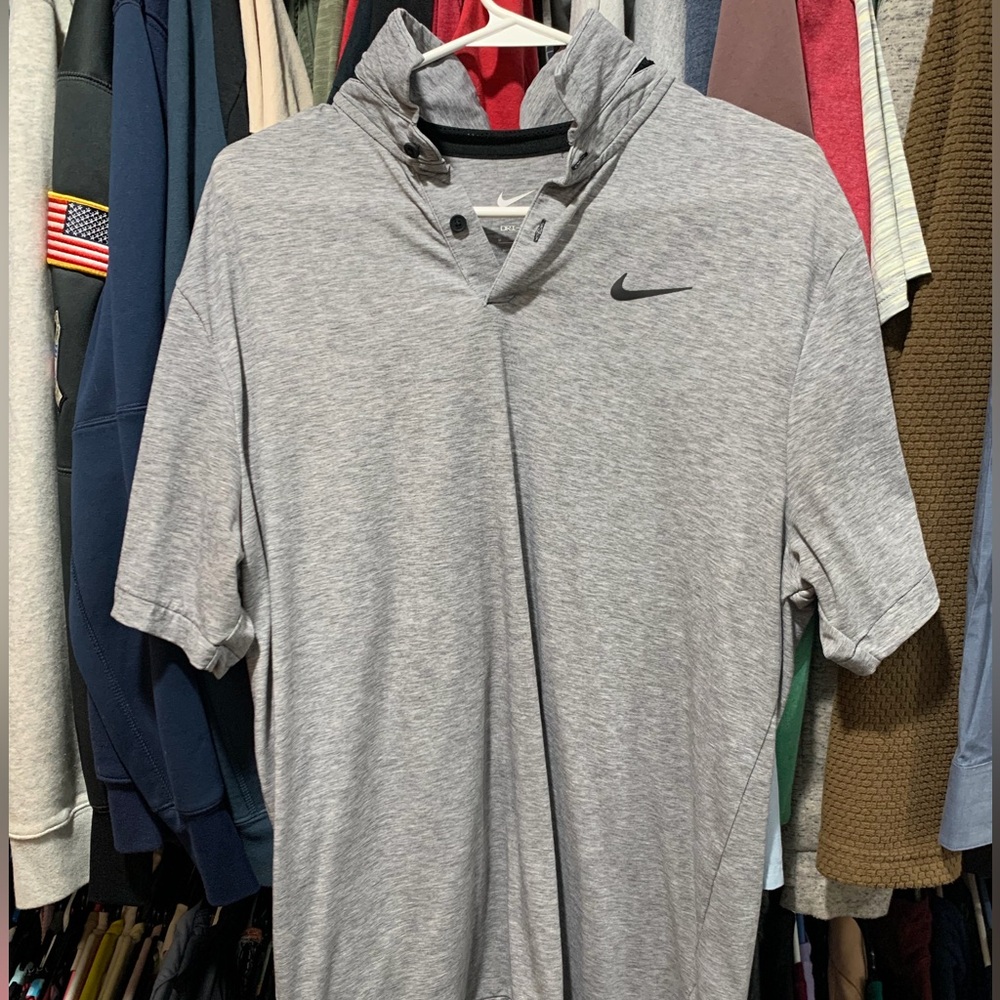 Nike Men's Light Gray Golf Polo